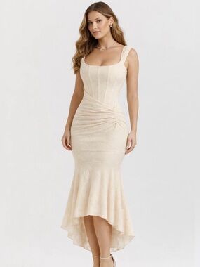 High-Low Lace Sculpting Dress in Cream